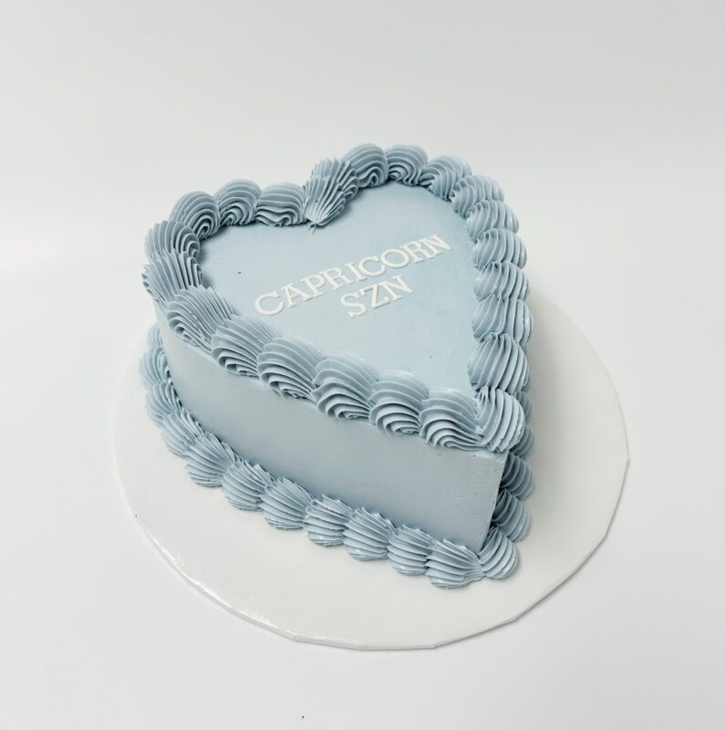 https://www.velvetlanecakes.com/wp-content/uploads/2022/12/039-heart-zodiac-blue-scaled.jpg