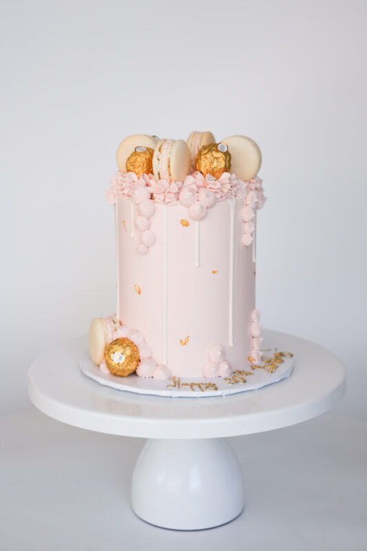 https://www.velvetlanecakes.com/wp-content/uploads/2022/08/5D4DD414-397E-4E78-B42F-E203E3BB2498-scaled.jpeg