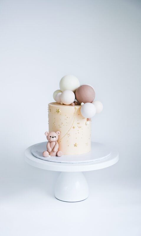 https://www.velvetlanecakes.com/wp-content/uploads/2022/09/E18E1320-A9F2-4F49-B448-47B43F5DF841-scaled.jpeg