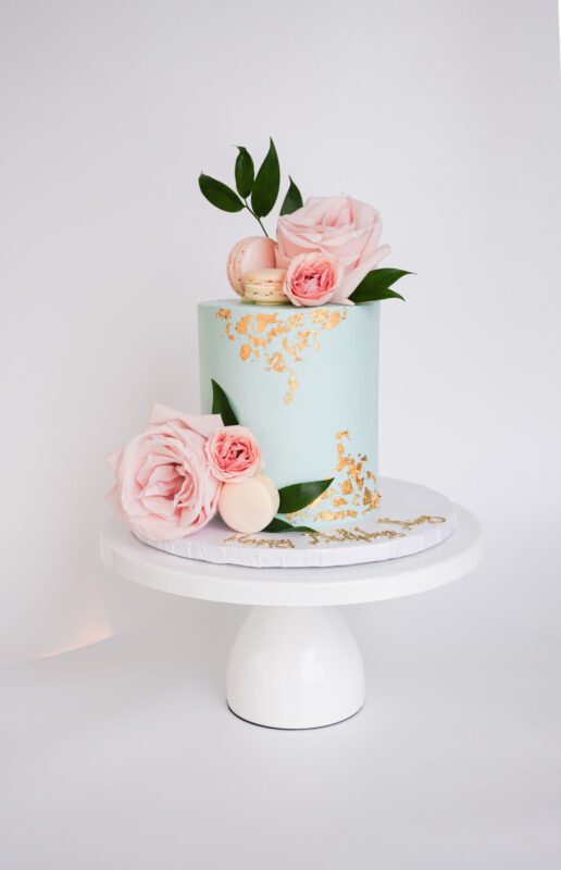 https://www.velvetlanecakes.com/wp-content/uploads/2022/08/IMG_2675.jpeg